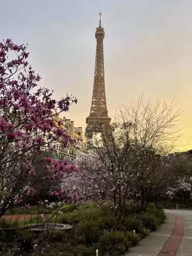 Christy Hampton - Springtime in Paris